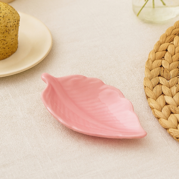 Homing Pink Ceramic Leaf Mini Presentation Stand HMY-6401