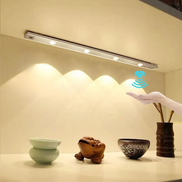 Homing Kedi Gözlü Sensörlü 4 Ledli Aydınlatma 242366