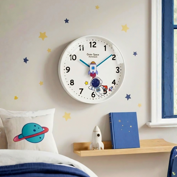 Homing Astronot Çocuk Odası Duvar Saati 30 cm 242702