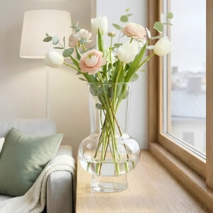 Homing Violet Glass Vase 18 cm